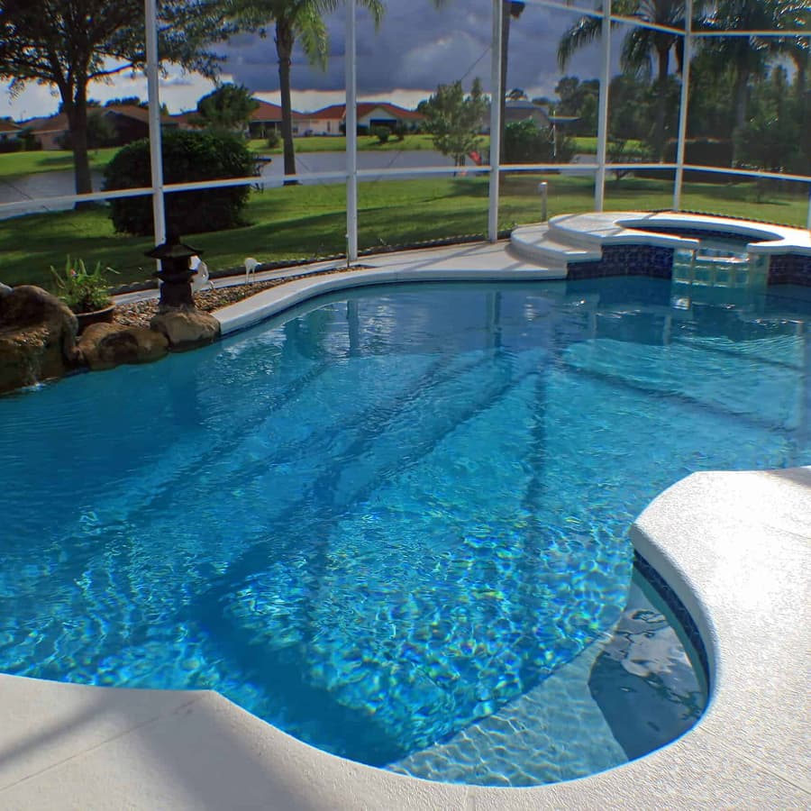 Florida pool showing signs of resurfacing need