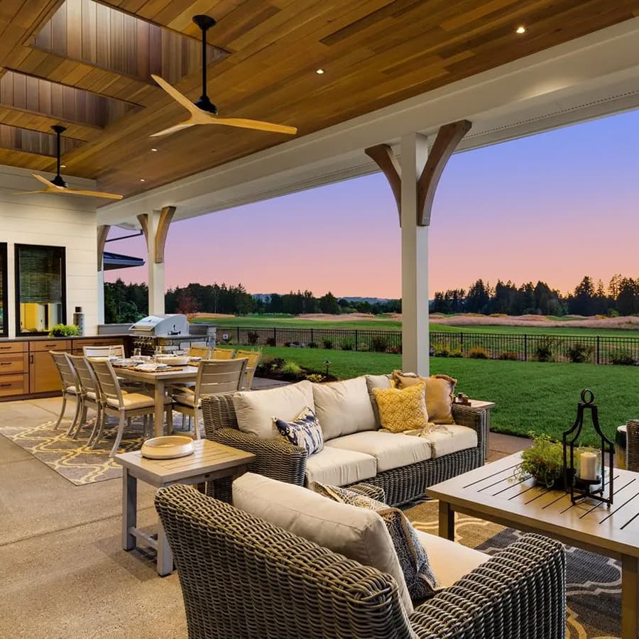 Outdoor living space in Jacksonville